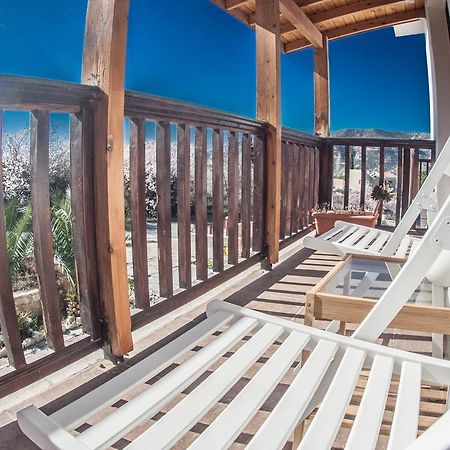 Lania Royal Oak House Villa Bagian luar foto