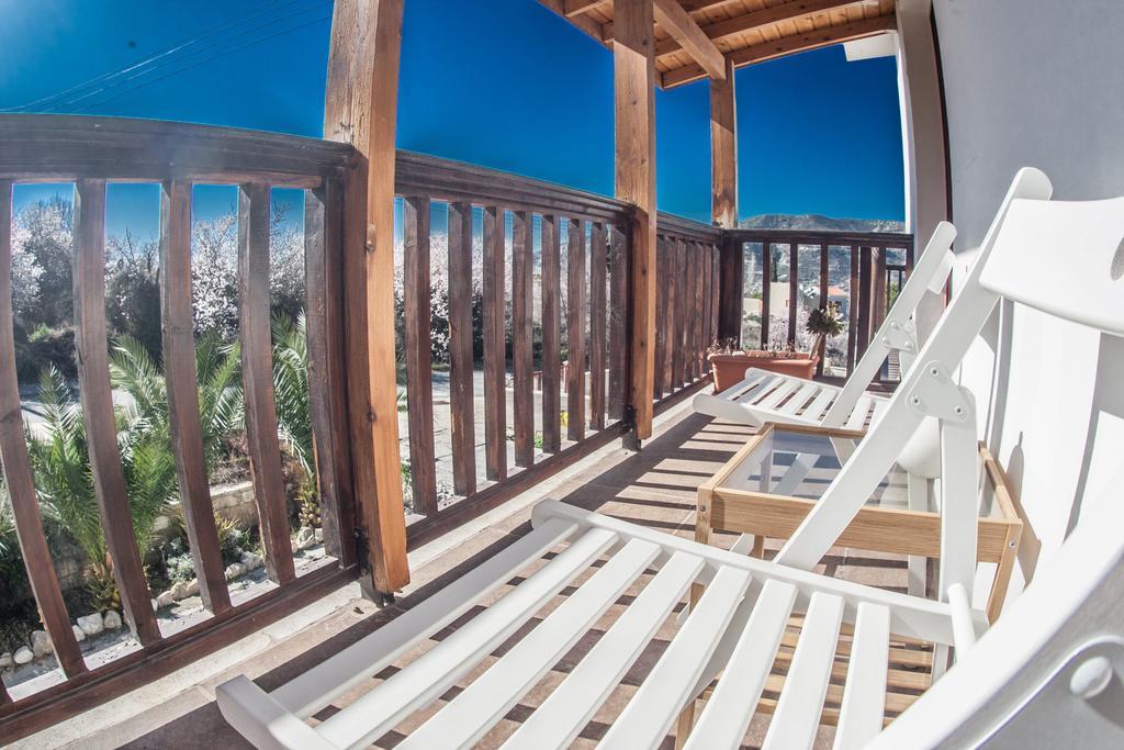 Lania Royal Oak House Villa Bagian luar foto